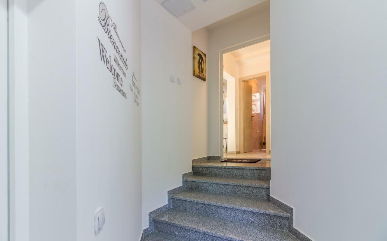 Apartment Mika Pula Exterior photo